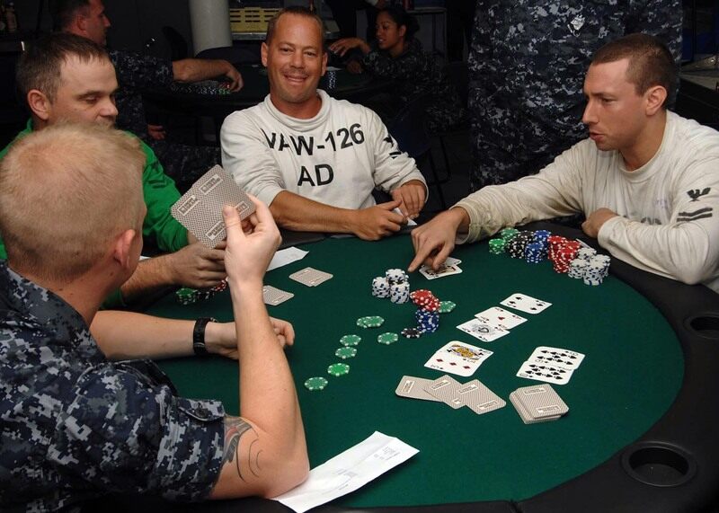 Những Khái Niệm Cơ Bản Trong Poker Thông tin cơ bản về Poker