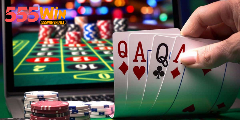 Baccarat Là Gì Và Hướng Dẫn Chơi Dành Cho Người Mới Người chơi tìm hiểu khái niệm cơ bản để biết baccarat là gì